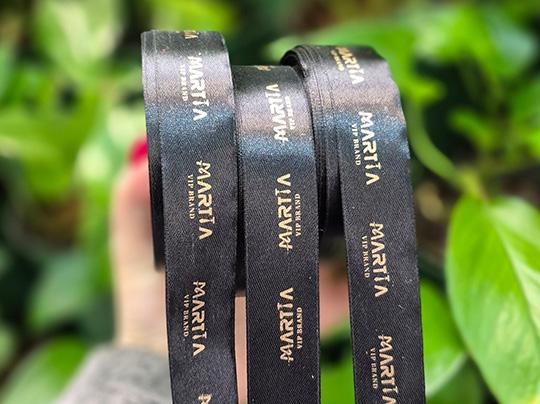 چاپ انواع ربان بدون محدودیت در تعداد حتی یک رول با تحویل سریع